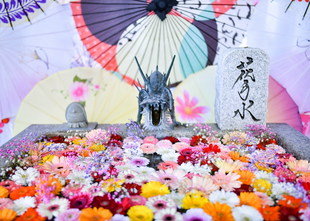 札幌諏訪神社　花手水